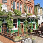 South London Pub's Small Talk Class Boosts Gen Z Confidence