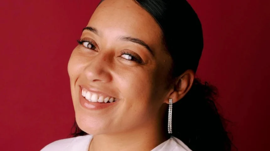 Love Is Blind Star Demi Hosts Greenwich Park Wellness Walk Event