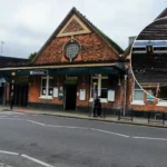 Selhurst Derailment Disrupts South London Rush Hour