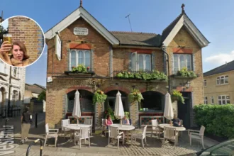 Raye Blue Plaque Nod to Ex at Tooting Pub 2026