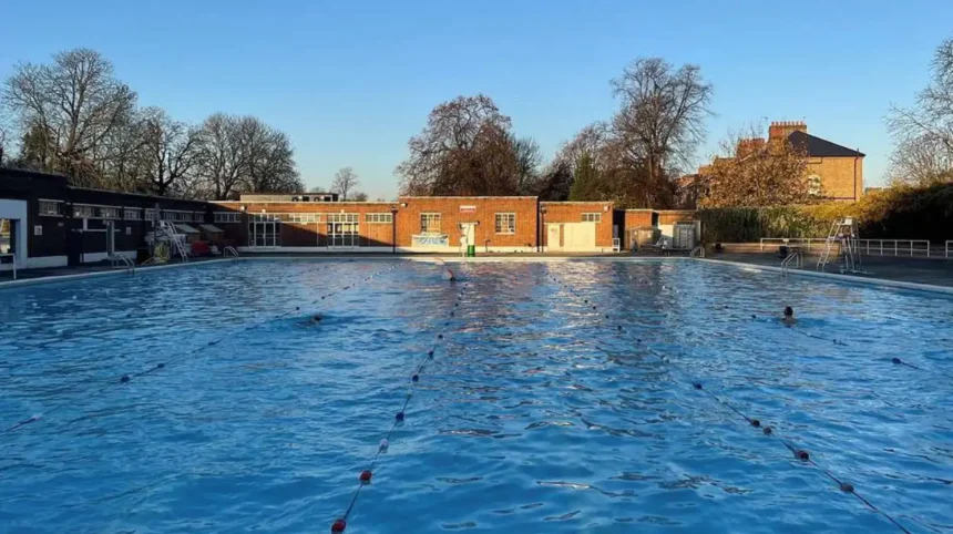 Council steps in as Brockwell Lido operator collapses into administration