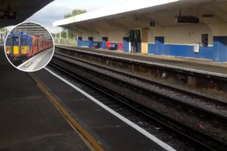 SWR Chessington South to Waterloo Disrupted by Malden Manor Fault South London 2026