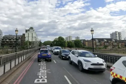 Bus Driver Critical After Battersea Bridge Assault
