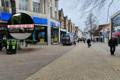 Teen Stabbed in Daylight Attack on Sutton High Street 2026