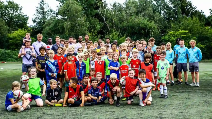 The Glades Bromley extends Bromley FC Trust partnership