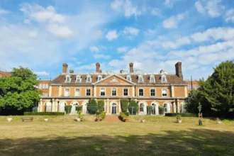 Discover the Best Leisure Activities and Top Historical Attractions in Bromley