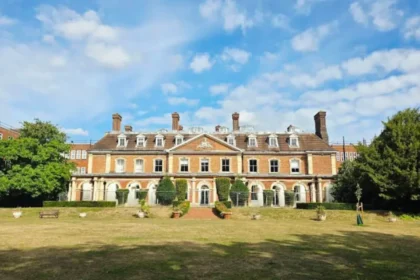 Discover the Best Leisure Activities and Top Historical Attractions in Bromley