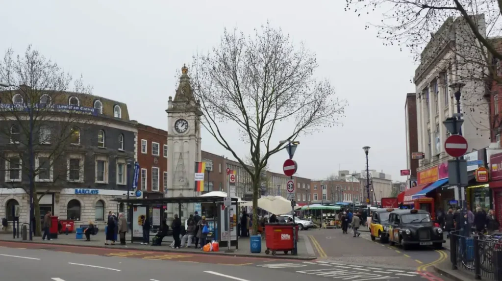How Easy Is Transport Access to Lewisham for Tourists?