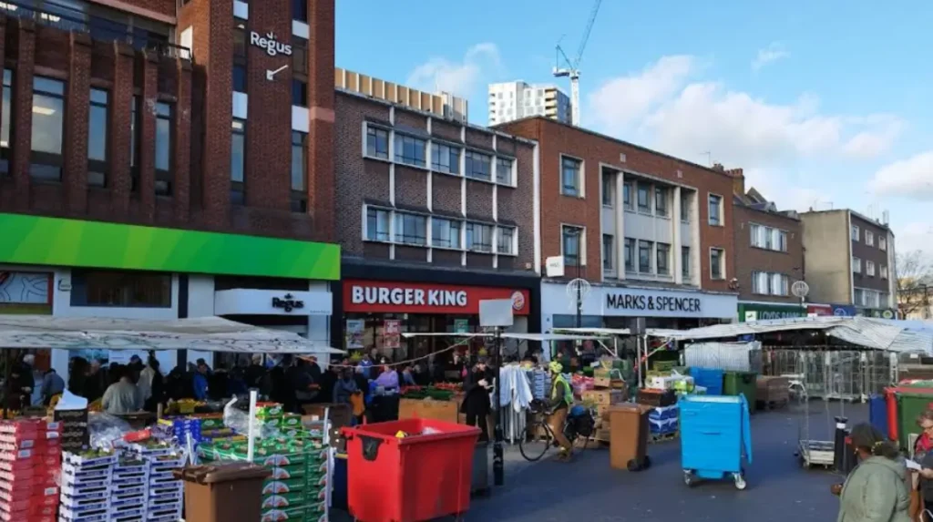 How does Lewisham fit broader London travel?