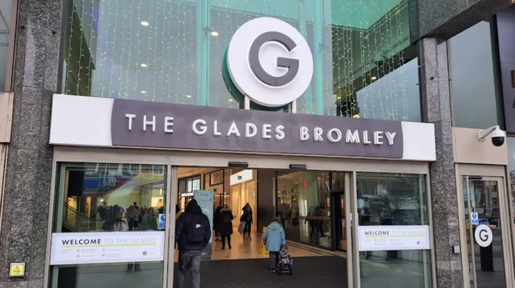 The Glades: Bromley's Premier Retail Destination with 100+ Shops