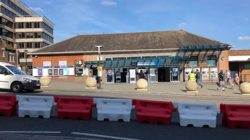 What Makes Bromley So Easy to Reach for a Short Trip?