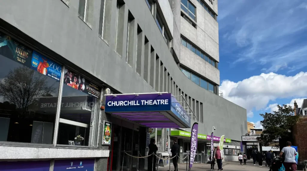 What Shopping and Entertainment Venues Define the Town Centre?