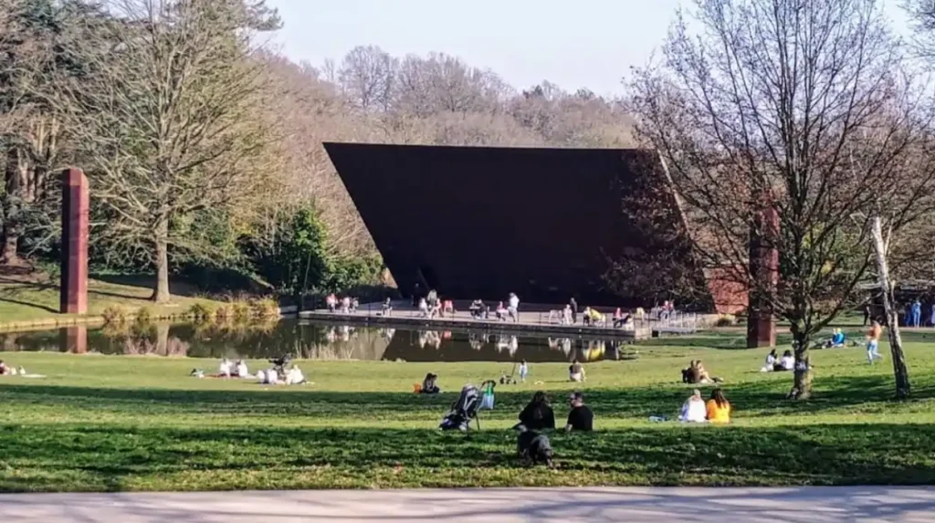 Why are the best walking routes and nature trails in Bromley worth exploring?