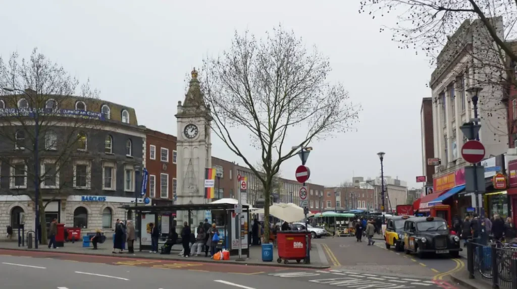 How does Lewisham’s governance and community identity shape its visitor experience?