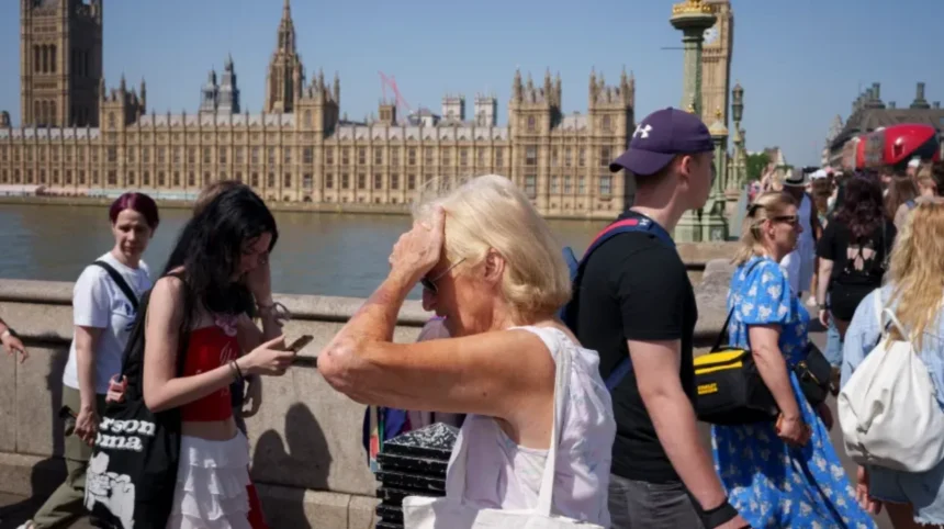 London Heatwave Red Warning as June Temperatures Soar
