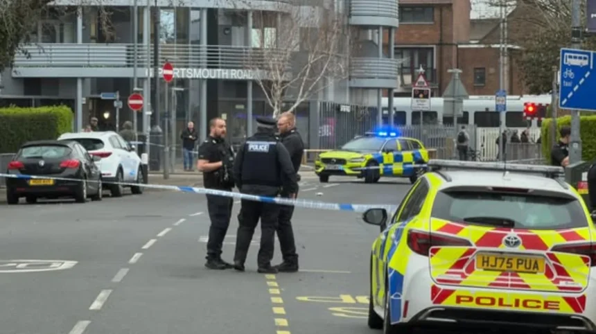 Murder probe after fatal stabbing in Thornton Heath as three men charged