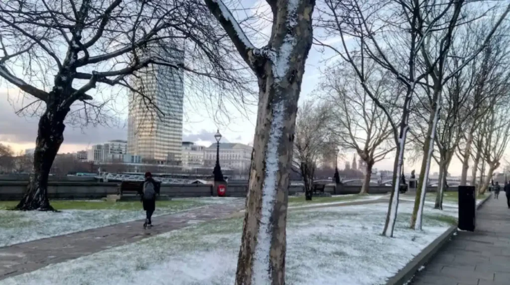 What seasonal activities define Lambeth throughout the year?