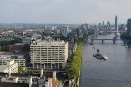 Where Can Visitors Enjoy the Best Views and Panoramas in Lambeth?