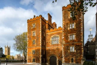 Best Historic Buildings in Lambeth Palace, Old Vic & More – 2026