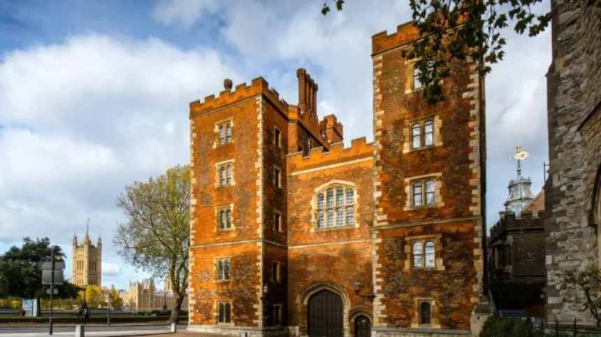 Best Historic Buildings in Lambeth Palace, Old Vic & More – 2026