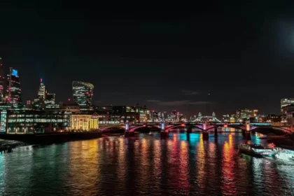 Where Can Visitors Enjoy Lambeth After Dark? Evening Entertainment Guide