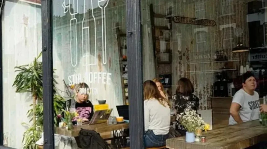 Where Digital Nomads Can Work Comfortably in Lambeth: Cafés, Co‑Working, Libraries