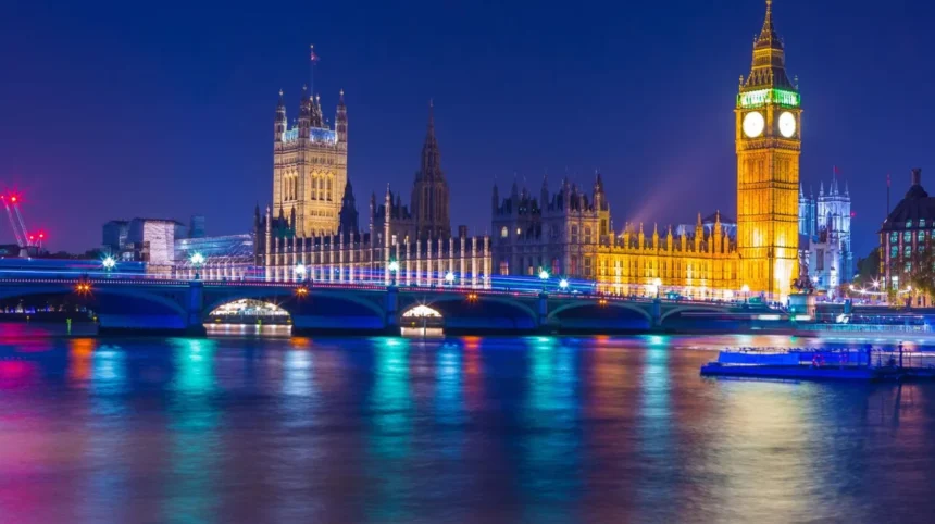 Lambeth Bridges at Night_ Best Evening Viewpoints