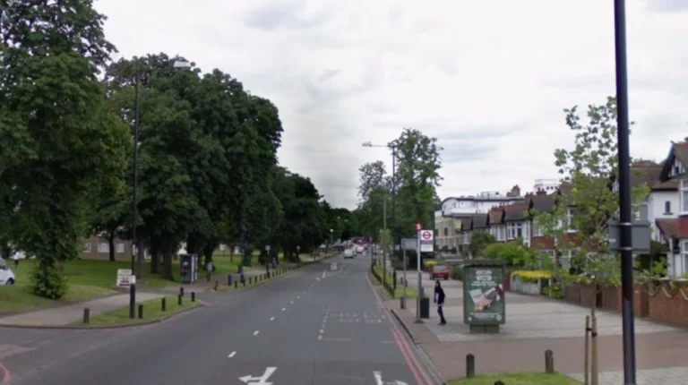 Lambeth Murder Probe: Man Dies on Poynders Road, Lambeth 2026