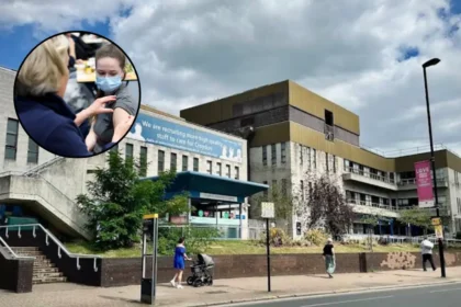 NHS Urges Croydon Students To Get MenB Vaccine Croydon 2026