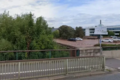 South Croydon hotel plan faces scrutiny over parking, design and flood risk