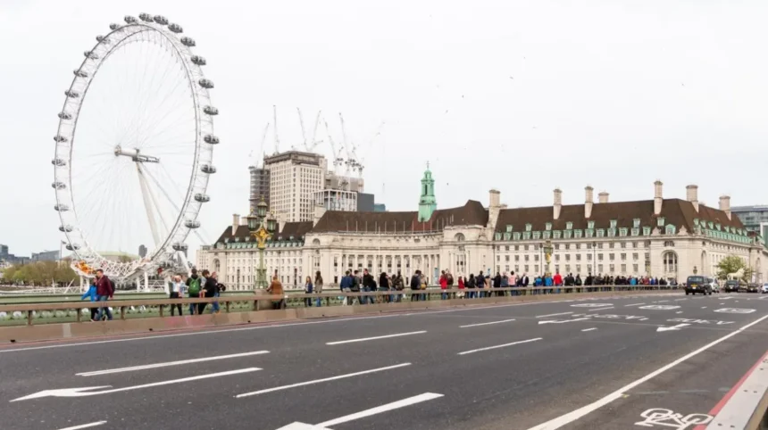 Where Should First-Time Visitors Begin Exploring Lambeth_