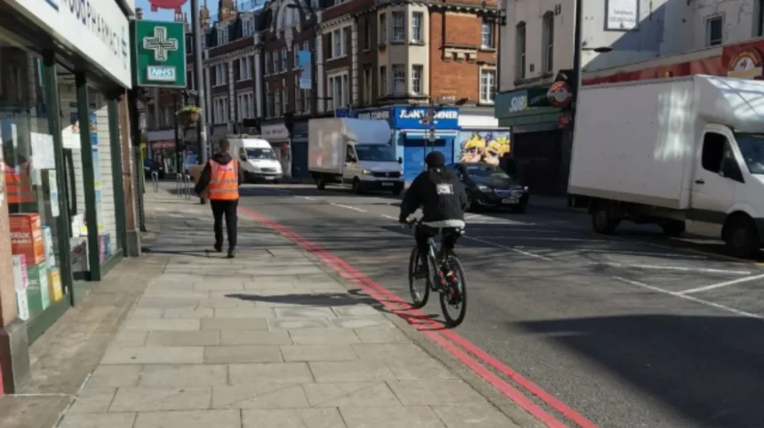 A23 Streatham High Road Closed After Scaffolding Collapse Streatham 2026