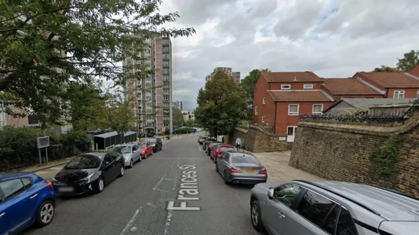 Met Police Hunt Dark Saloon Car After Woolwich Shooting 2026