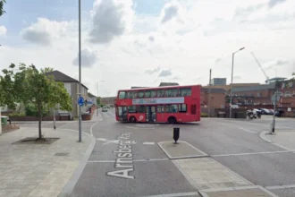 Police Cordon Off Bexleyheath Bus Stand After Crash Bexleyheath 2026