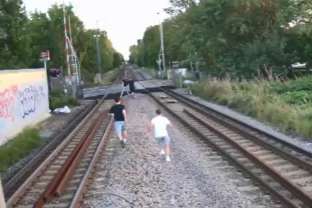 SWR Delays Railway Trespass Incidents Cause Major Disruption, London 202526